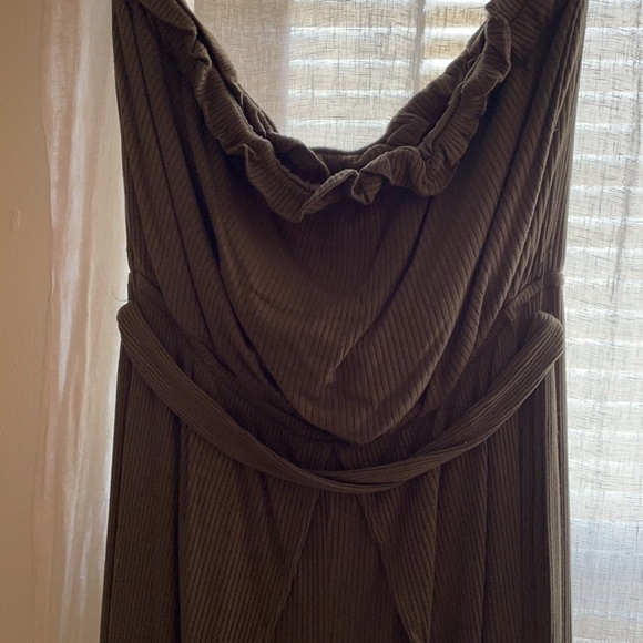 Vici Collection green strapless jumpsuit - Picture 2 of 4